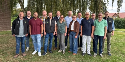 Legehennen Team 2048 1024 px - ForFarmers team agrar