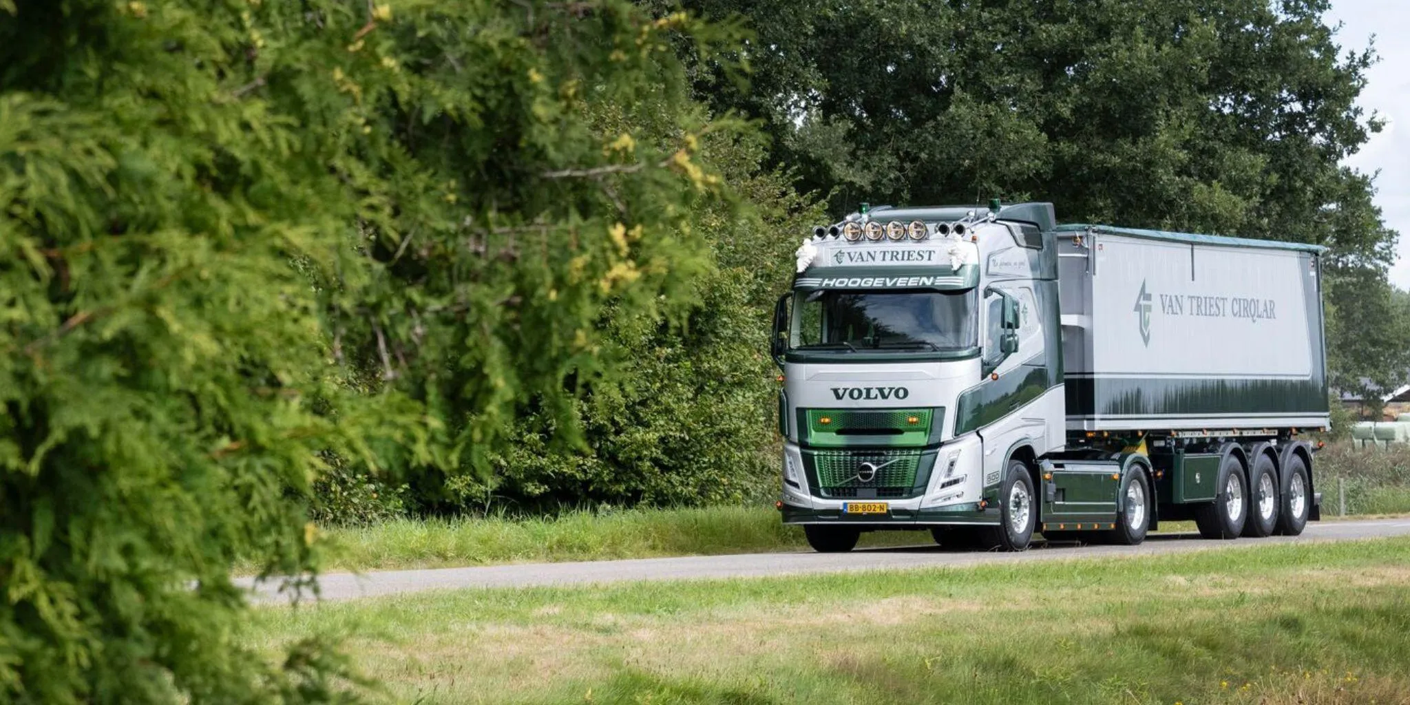 Truck vtc 2048 1024 px - Van Triest CirQlar is onderdeel van ForFarmers Nederland B.V