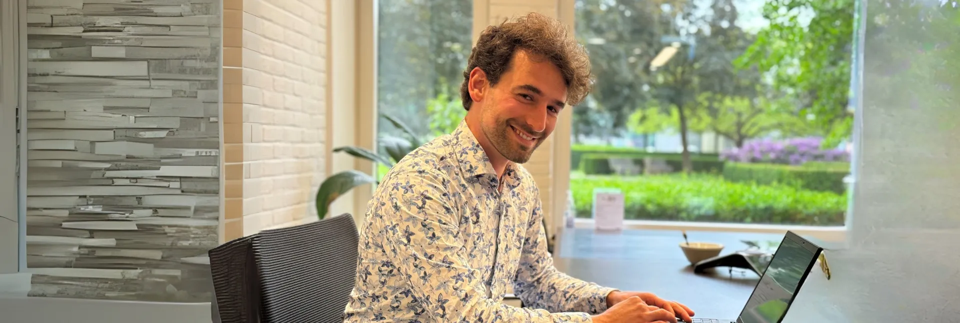Mikael Bastian 1920x560 - Werken bij ForFarmers