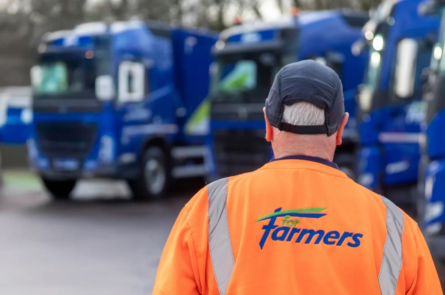 Open app Header vacancy 1678x1111 2 - Working at ForFarmers
